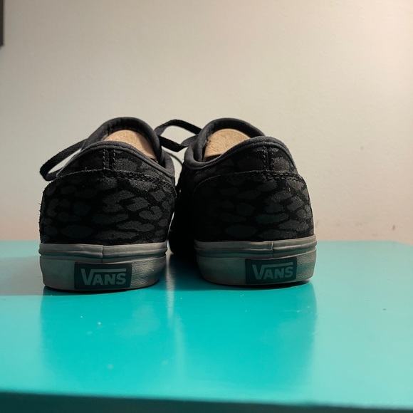 Vans Leopard Cheetah Gray on Black - Women’s 7.5 - Picture 7 of 8